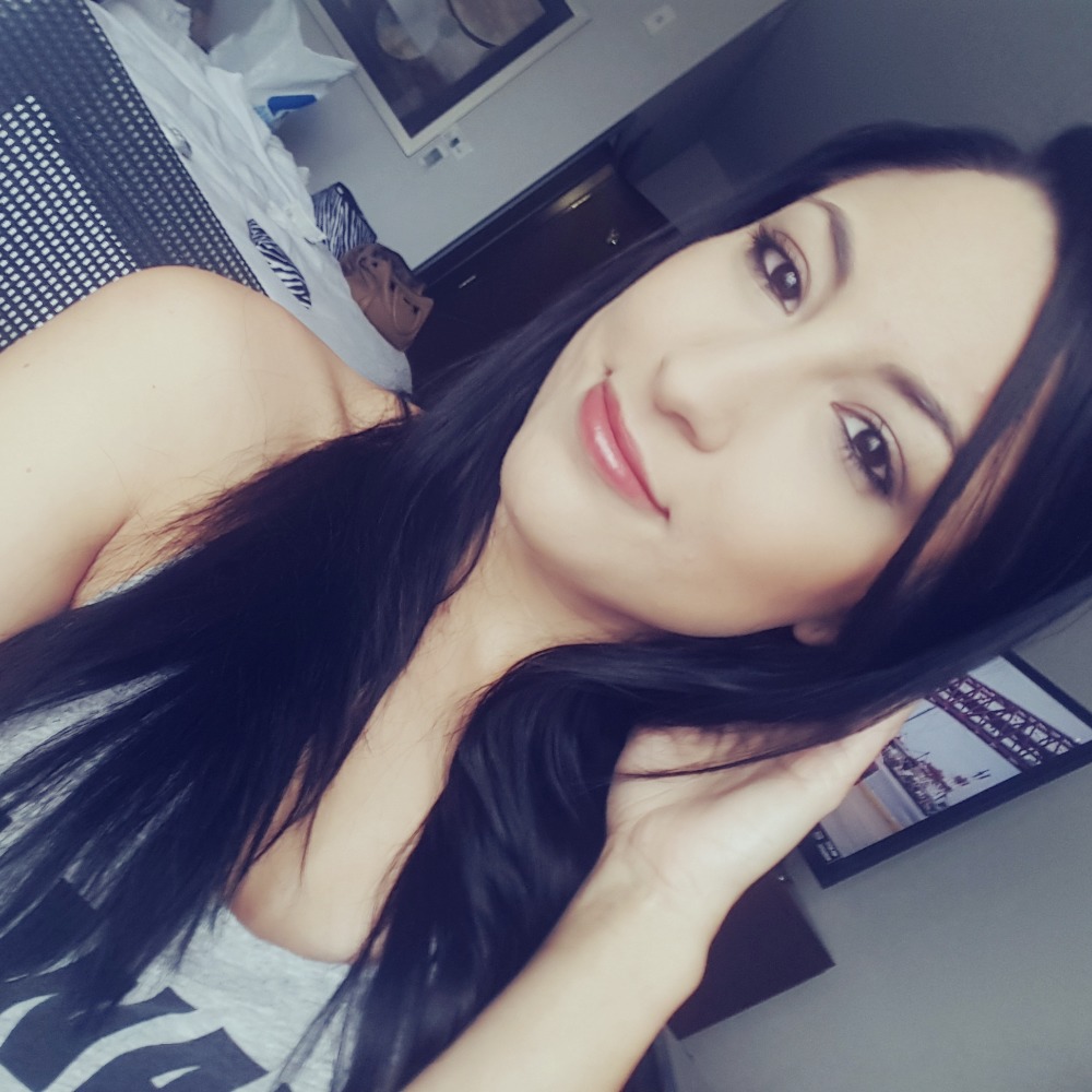 Meet your Posher, Dani